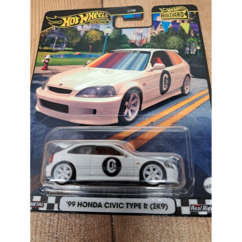 Hot Wheels Premium 2024 HW Boulevard White '99 Honda Civic Type R (EK9)